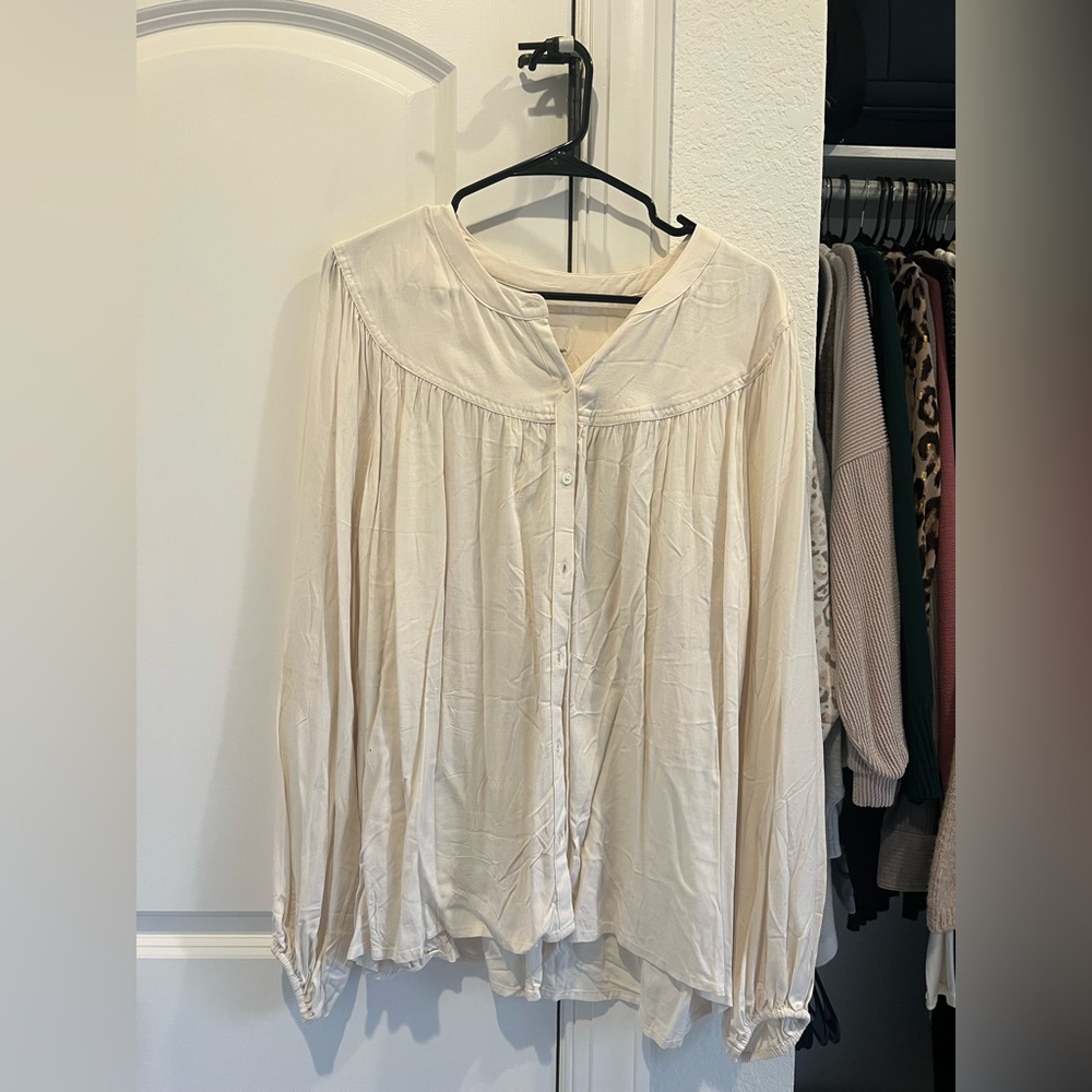 *NWT* A New Day Cream Button-Up Women's Top